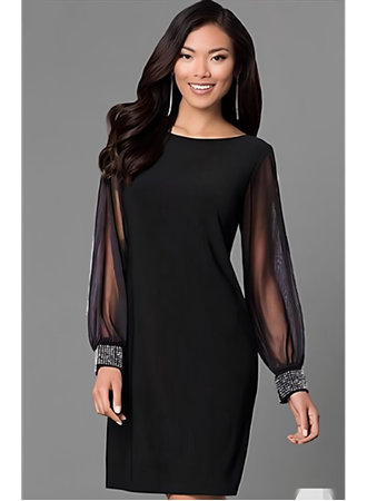 Kadın Uzun Kollu Yakası Yanlardan Hafif Açık Kollar Tül Ve Taş Detay Kısa Krep Elbise