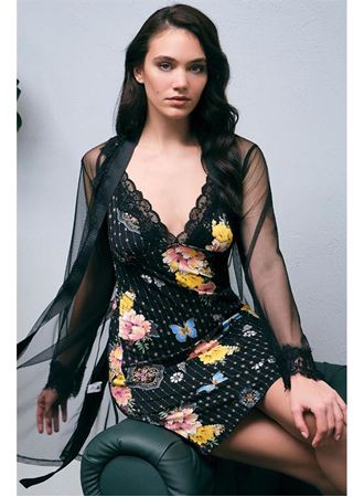 Tül Sabahlık ve Viskon Çiçek Baskılı Dantelli Kısa Gecelik Takım