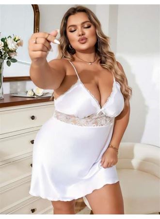 Büyük Beden Beyaz Dantel İşlemeli Saten Gecelik