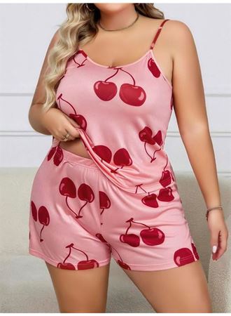 Büyük Beden Pembe Kiraz Desen İnce Askılı Pamuklu Şortlu Pijama Takımı