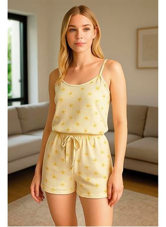 Sarı Üstüne Desenli Askılı Şortlu Pijama Takımı
