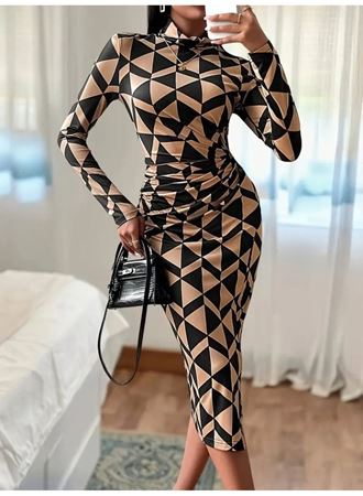 Kadın Uzun Kollu Balıkçı Yaka Yandan Büzgülü Yırtmaçlı Modal Midi Elbise