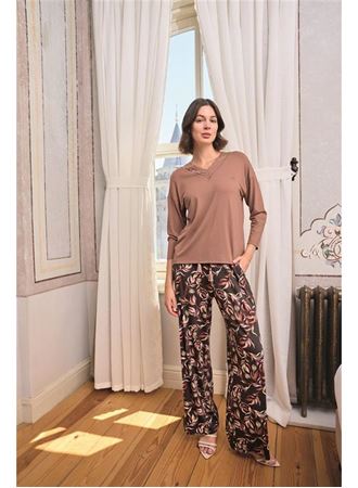 Yaprak Desenli Dantelli V Yaka Büyük Beden Pijama Takımı
