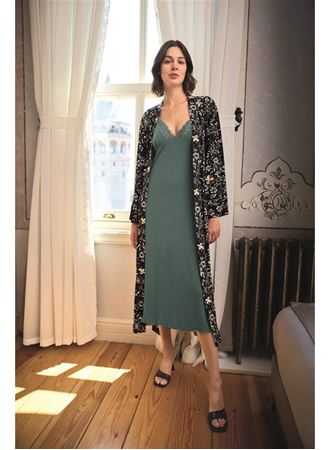 Çiçek ve Yaprak Desenli Dantelli ve Dekolteli Sabahlık Takımı