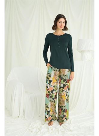 Çiçek ve Yaprak Desenli Pijama Takımı