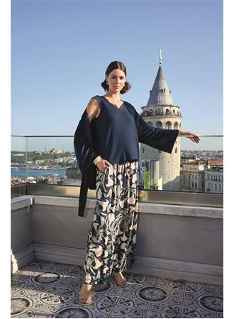 Yaprak Desenli ve Dantelli 3'lü Pijama Takımı