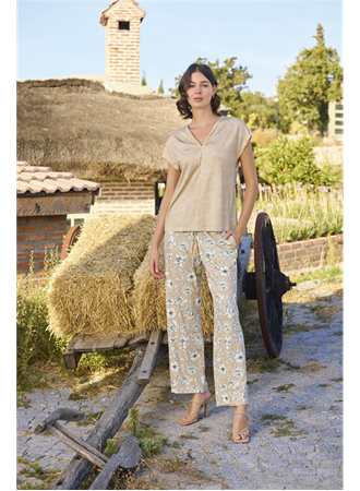 Çiçek Deseni V Yaka Pijama Takımı