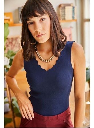 Kadın Omuz Askılı V Yaka Lazer Kesim Kaşkorse Kumaş Atlet