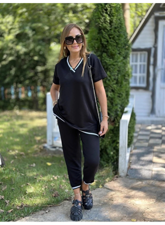 Kadın Kısa Kollu V Yakalı Iki Iplik Bluz Ve Pantolon Ikili Takım