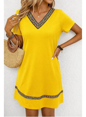 Kadın Kısa Kollu V Yakalı Etnik Desen şerit Detaylı Viskon Elbise