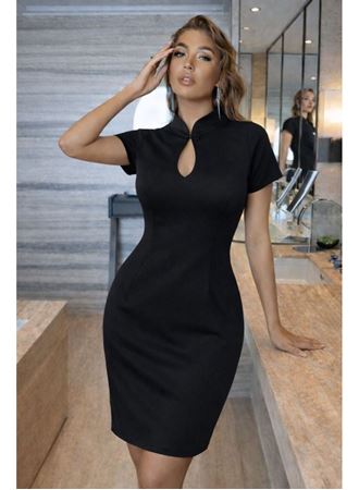 Kadın Kısa Kollu Damla Yaka Detaylı Yakası Bağcık Detaylı Kısa Ithal Krep Elbise
