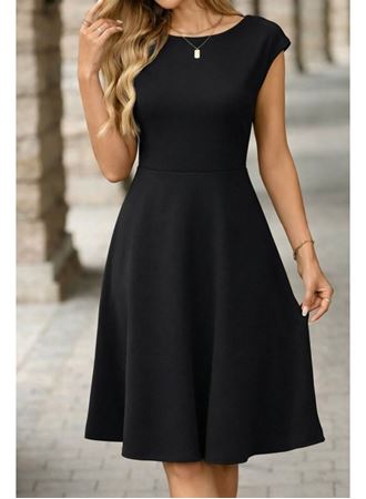 Kadın Yarım Ay Kollu Yakası Acık Kemersiz Midi Ithal Krep Elbise