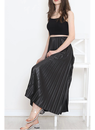 Zarif ve Modern Pileli Parlak Krep Gizli Lastikli Siyah Etek (