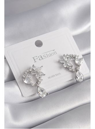 Pirinç Gümüş Renk Zirkon Taşlı Çiçek Model Sallantı Detay Kadın Küpe