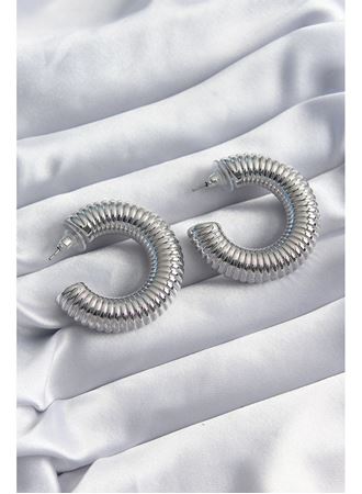 Pirinç Gümüş Renk İşleme Halka Model Kadın Küpe