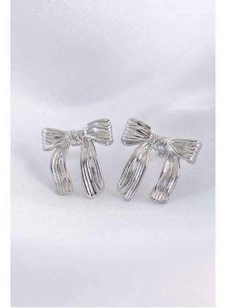 Pirinç Gümüş Renk Çizgi Detay Fiyonk Küpe