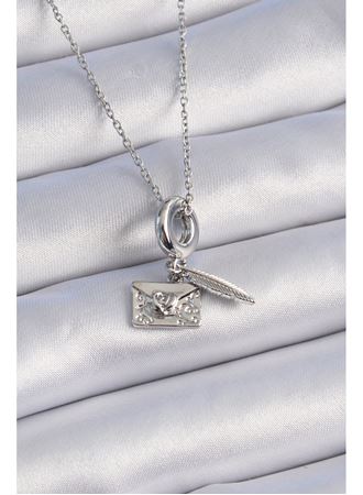 316L Çelik Gümüş Renk Kalp Detay Mektup Figür Charm Model Kadın Kolye