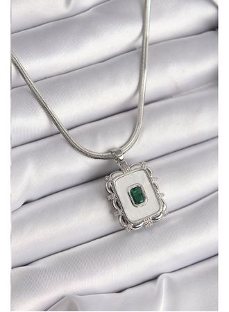 316L Çelik Gümüş Renk İtalyan Zincir Beyaz Sedefli Kare Portre Model Zümrüt Taş Detay Kadın Kolye