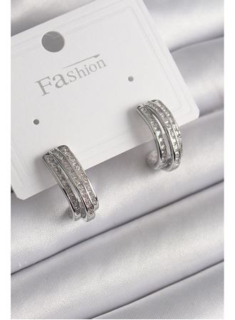 Pirinç Gümüş Renk Zirkon Taşlı Yarım Halka Model Kadın Küpe