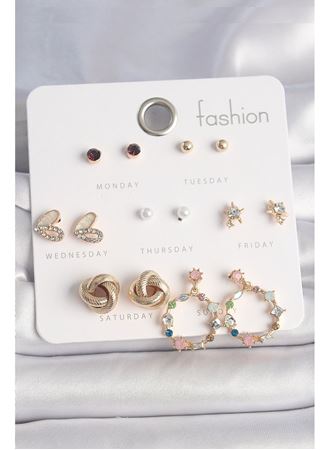 Pirinç Gold Renk Renkli Zirkon Taşlı Kalp Detay 7 Çift Kadın Küpe Seti