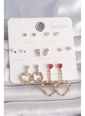 Pirinç Gold Renk Zirkon Taşlı Sallantı Kalp Figür 7 Çift Kadın Küpe Seti