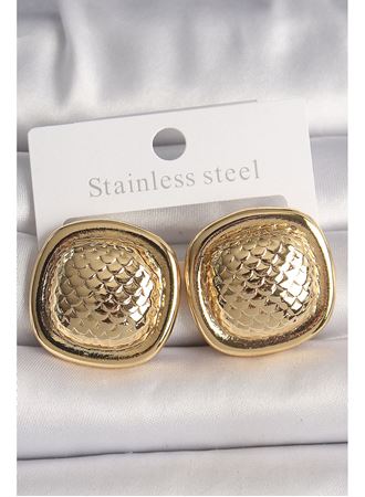 Pirinç Gold Renk İşlemeli Kare Model Kadın Küpe