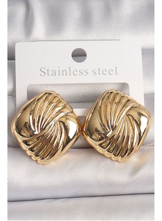 Pirinç Gold Renk İşlemeli Kare Model Kadın Küpe