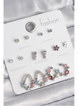 Pirinç Gümüş Renk Zirkon Taşlı Damla Model Çiçek Detay 7 Çift Kadın Küpe Seti