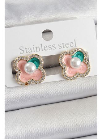 Pirinç Pembe Mineli İnci Detaylı Zirkon Taşlı Sanatsal Portre Yonca Model Gold Renk Kadın Küpe