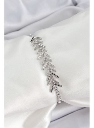 Pirinç Gümüş Renk Zirkon Taşlı Balık Sırtı Kadın Bileklik