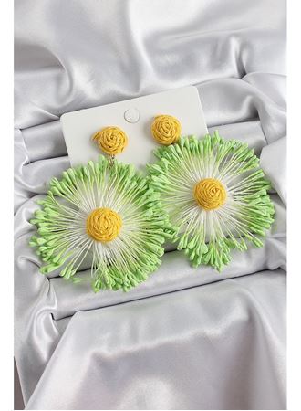 Yeşil Püsküllü Papatya Figürlü Hasır Örgü Model Gold Renk Kadın Küpe
