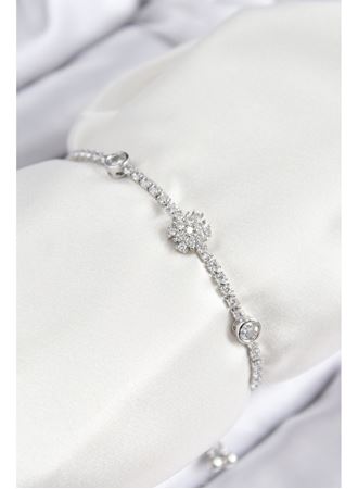 Pirinç Zirkon Taşlı Kar Tanesi Model Gümüş Renk Asansörlü Kadın Bileklik