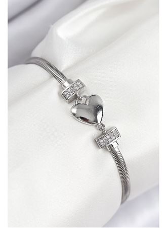 Pirinç Zirkon Taşlı Kalp Model Gümüş Renk Kadın Bileklik