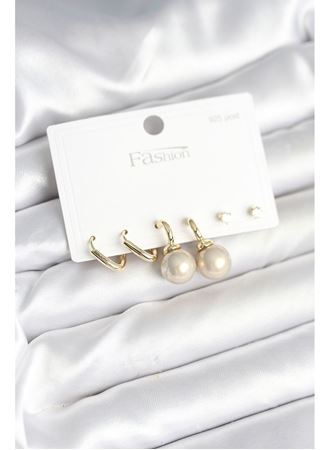 Pirinç Gold Renk İnci Detaylı 925 Gümüş Çivili Kadın Küpe Seti