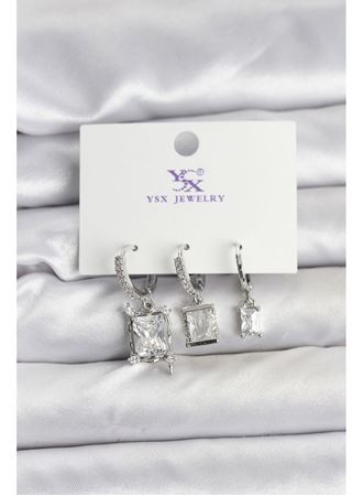 Gümüş Renk Zirkon Taşlı Kadın Küpe