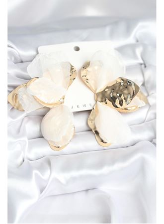 Pirinç Gold Renk Beyaz Tüllü Lotus Kadın Küpe
