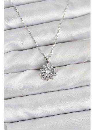 Pirinç Gümüş Renk Çiçek Model Kadın Kolye