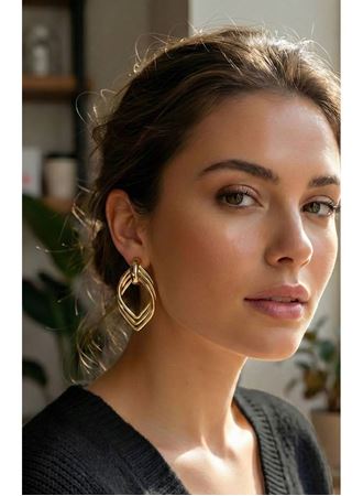 Vintage Gold Renk Pirinç Kadın Küpe