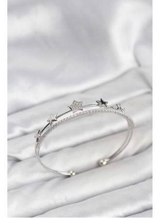 Yıldız Model Gümüş Renk Pirinç Kadın Bileklik