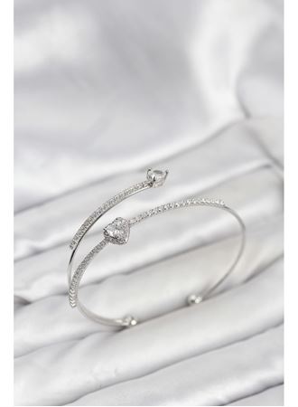 Kalp Model Pirinç Gümüş Renk Kadın Bileklik