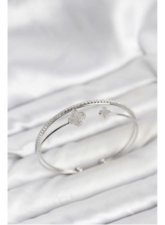 Yonca Model Pirinç Gümüş Renk Kadın Bileklik