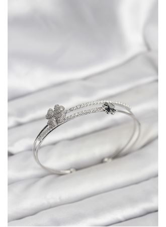 Pirinç Gümüş Renk Yonca Model Kadın Bileklik