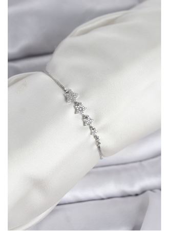 Gümüş Renk Zirkon Taşlı Yıldız Model Asansörlü Kadın Bileklik