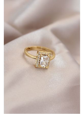 Ayarlamalı Gold Renk Metal Zirkon ve Kristal Taşlı Dikdörtgen Model Yüzük