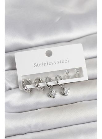 316L Çelik Gümüş Renk Kalp Detaylı Kadın Küpe Seti