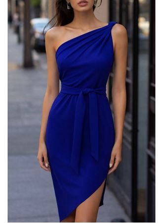 Kadın Omuzlardan Açık Askılı Belden Kuşaklı ön Asimetrik Kesim Detaylı Kısa Janjan Krep Elbise