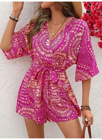 Kadın Kısa Kollu Kruvaze Yakalı Belden Kuşaklı Desenli Kısa Süprem Tulum