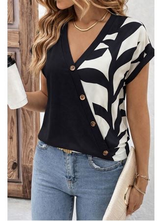 Kadın Kısa Kollu V Yakalı önden Düğmeli Leopar Desen Detaylı Viskon Bluz
