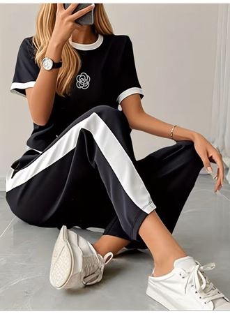 Kadın Kısa Kollu Bisiklet Yaka Viskon Iki Iplik Bluz Ve Pantolon Ikili Takım