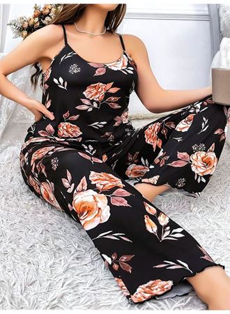 Büyük Beden Siyah Üstüne Çiçek Desenli İnce Askılı 2'li Pijama Takımı